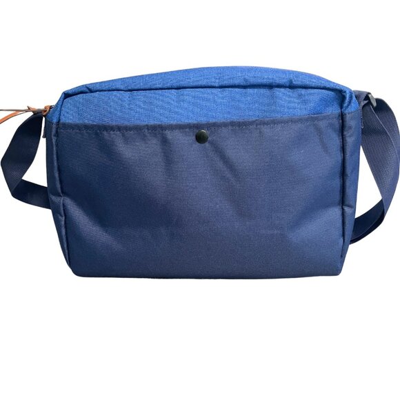 Lands End Everyday Messenger Bag Size 11 x 15 Laptop Inner Outer Pockets Utility - Picture 2 of 16